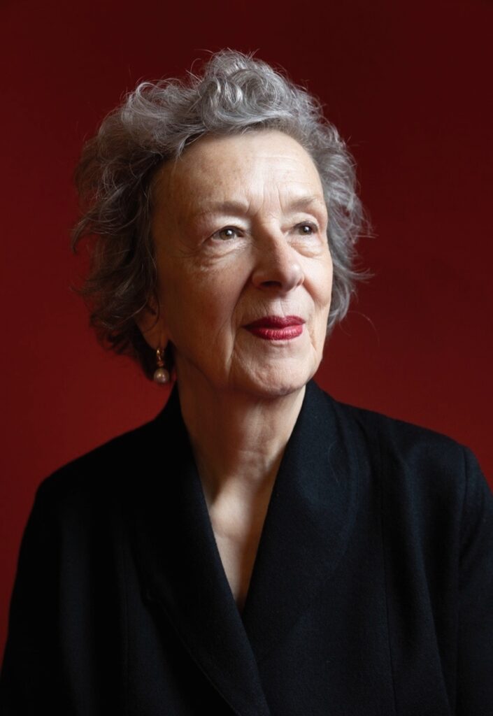 Kasachstans Weg der Unabhängigkeit, Jeannette Fischer über Macht und Angst, Homers Ode an die Heimat, Was bleibt von der neuen Frauenliteratur?