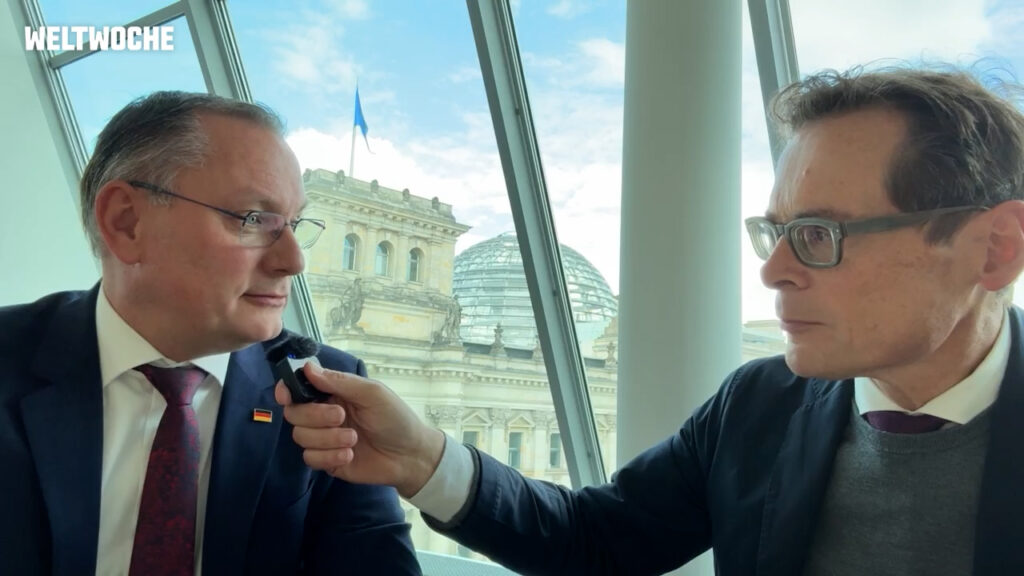 «Völkerrecht gilt für alle»: AfD-Chef Tino Chrupalla über die Zusammenarbeit mit Alice Weidel, Kanzler Merz, die Stimmung in Deutschland und die Kriege in der Ukraine und im Iran