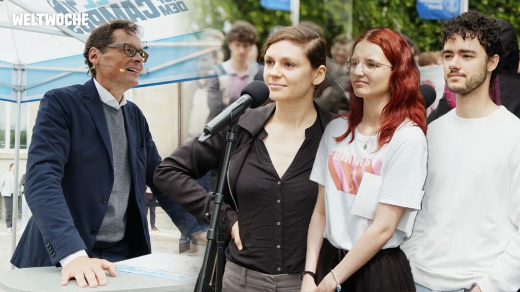 Köppel auf dem Campus: Rede und Gegenrede mit Studenten an der Universität Zürich